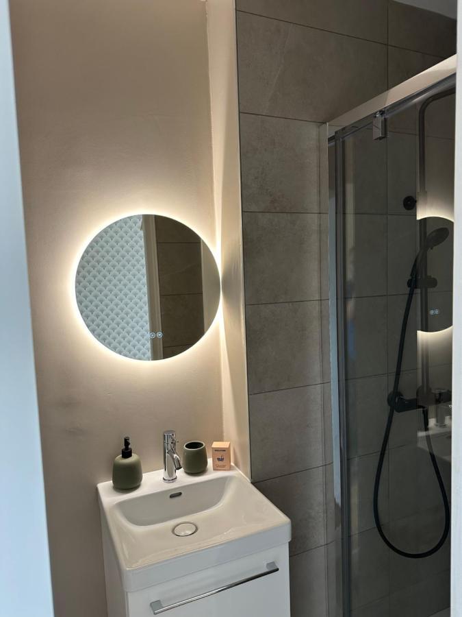 Le Madeleine - Cosy & Renove - Face Tram Apartment Orleans Luaran gambar